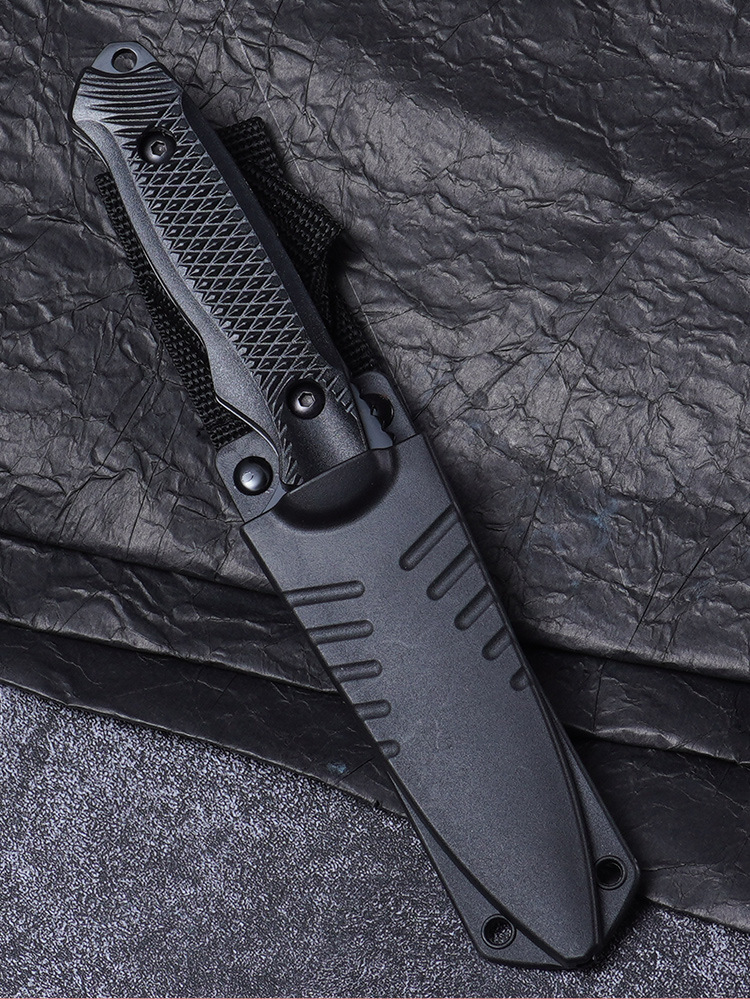 Narzędzie survivalowe do samoo – Dive Knife Titanium recenzja i cena